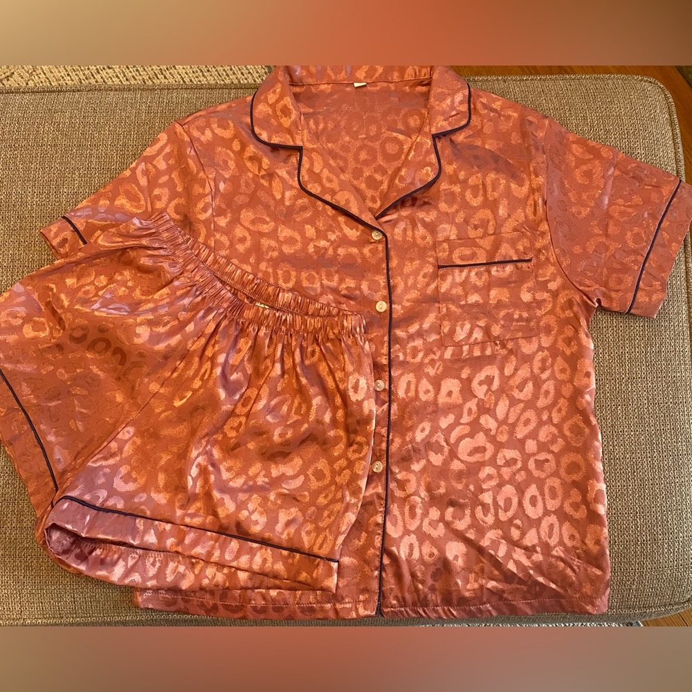 Leopard Print Satin Pajama Set Sz Small